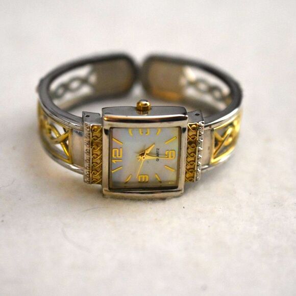 Accutime Filigree Silver/Gold Tone Cuff Rhinestone Accent New Battery Watch - Picture 3 of 3